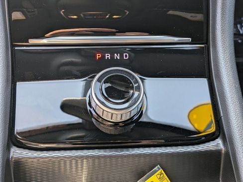 Certified 2024 Jeep Grand Cherokee Altitude AWD/4WD image 22
