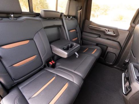 Used 2024 GMC Sierra 1500 AT4 w/ Technology Package image 33