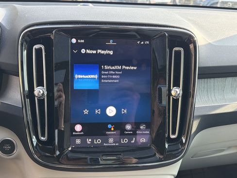 Certified 2025 Volvo XC40 B5 Plus w/ Protection Package Premier image 23