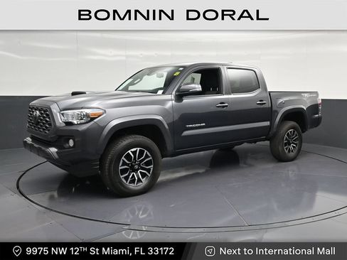Used 2022 Toyota Tacoma TRD Sport w/ Technology Package RWD image 1