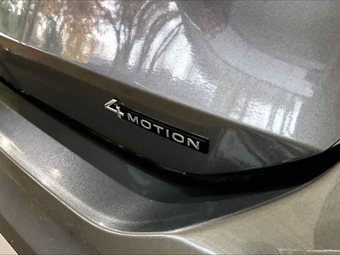 New 2026 Volkswagen Tiguan SE image 32