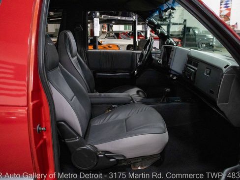 Used 1992 GMC Jimmy AWD/4WD image 40
