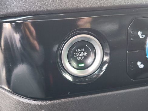 Used 2024 GMC Sierra 1500 Elevation image 21