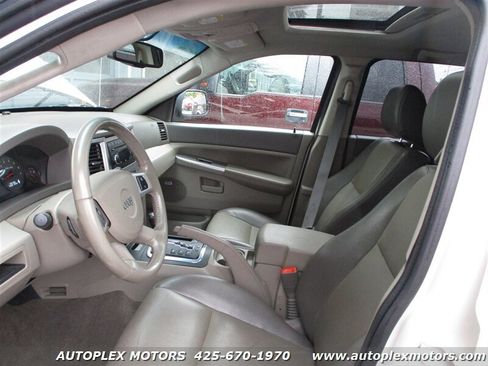 Used 2008 Jeep Grand Cherokee Laredo image 1