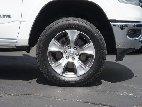 Used 2020 RAM 1500 Laramie w/ Off Road Group AWD/4WD image 4