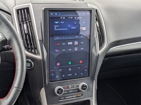 Used 2023 Ford Edge ST-Line image 23