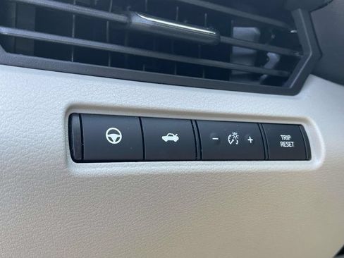 Used 2023 Nissan Altima 2.5 SL AWD/4WD image 28