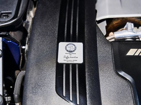 Used 2024 Mercedes-Benz AMG GT 63 image 22