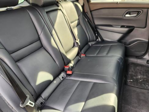 Certified 2022 Nissan Rogue SL w/ SL Premium Package image 17