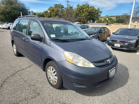 Used 2009 Toyota Sienna CE image 7