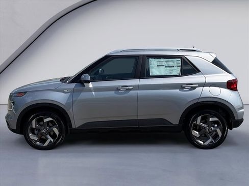 New 2026 Hyundai Venue SEL FWD image 2
