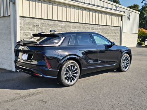 New 2026 Cadillac Lyriq Sport image 8