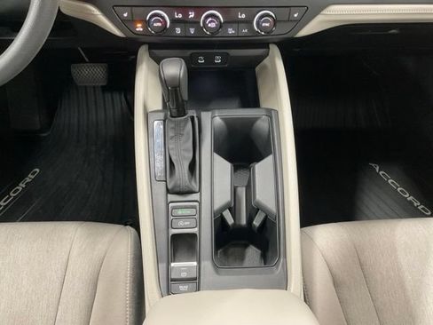Certified 2025 Honda Accord SE image 26