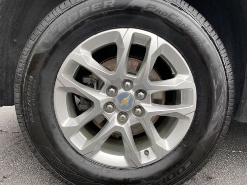 Used 2020 Chevrolet Traverse LS image 39