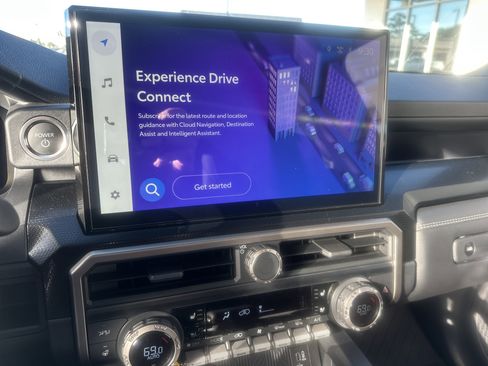 Used 2025 Toyota 4Runner Limited image 17