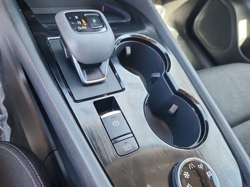 Certified 2024 Nissan Rogue SV image 20