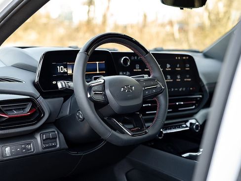 New 2024 Chevrolet Silverado EV RST image 16