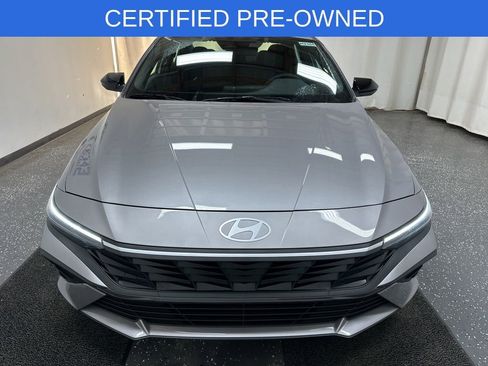 Certified 2025 Hyundai Elantra SEL FWD image 4