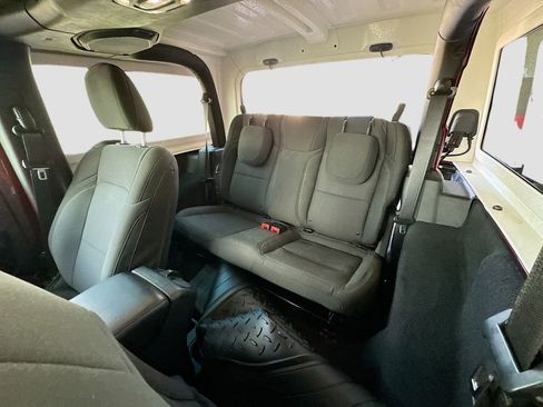 Used 2021 Jeep Wrangler Sport AWD/4WD image 26