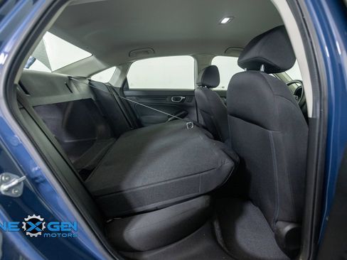 Used 2025 Honda Civic LX image 38