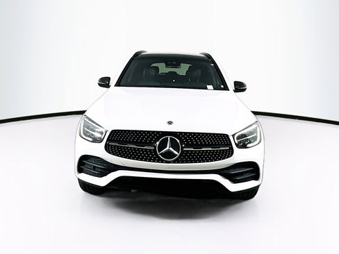 Used 2022 Mercedes-Benz GLC 300 image 2