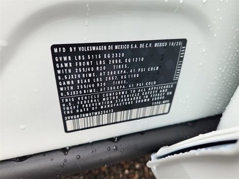 New 2026 Volkswagen Tiguan SE R-Line image 10