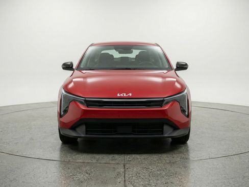 Used 2025 Kia K4 FWD image 2