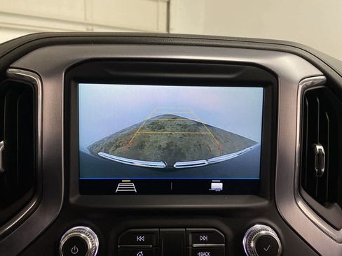 Used 2021 GMC Sierra 1500 Elevation image 24