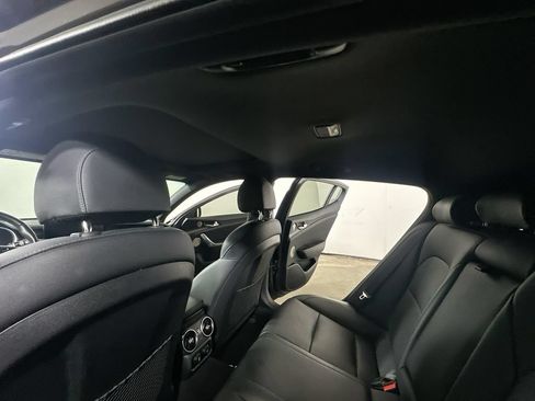 Used 2023 Kia Stinger GT-Line w/ Sun & Sound Package RWD image 15