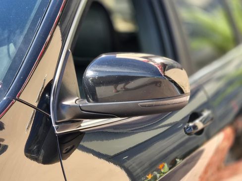 Used 2019 Jeep Cherokee Limited FWD image 7
