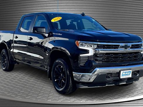 Used 2025 Chevrolet Silverado 1500 LT image 1