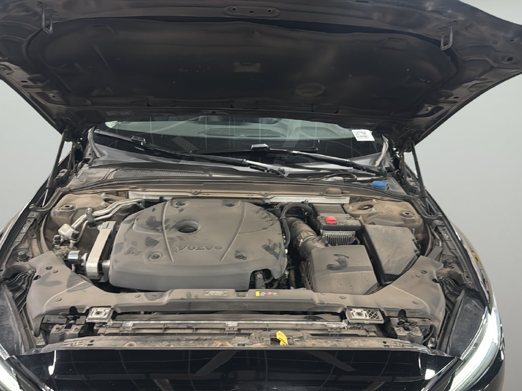 Used 2019 Volvo S60 T6 Momentum AWD/4WD image 9