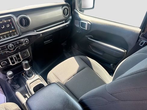 Used 2023 Jeep Wrangler Unlimited w/ 8.4" Radio Group AWD/4WD image 26