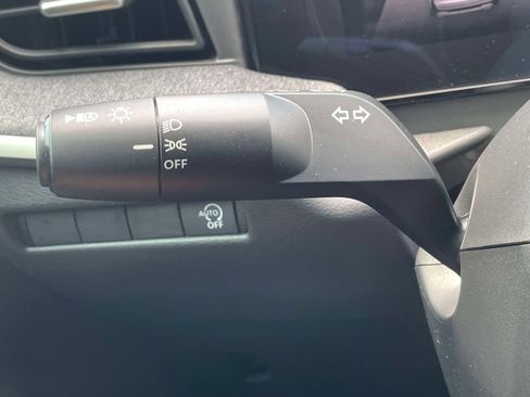 Used 2026 Nissan Kicks S FWD image 23