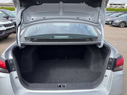Used 2025 Nissan Versa SV FWD image 29