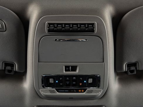 Used 2023 Ford F250 Lariat image 29