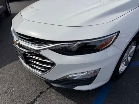 Used 2020 Chevrolet Malibu LS image 4