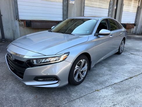 Used 2020 Honda Accord EX image 3