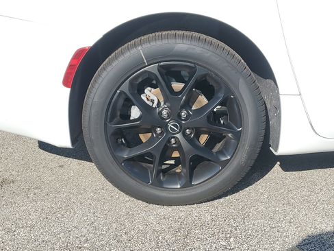 New 2026 Chrysler Pacifica Limited w/ S Appearance Package FWD image 5