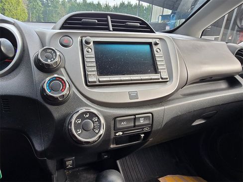 Used 2009 Honda Fit Sport image 4