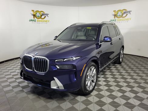 Certified 2024 BMW X7 xDrive40i w/ Executive Package AWD/4WD image 3