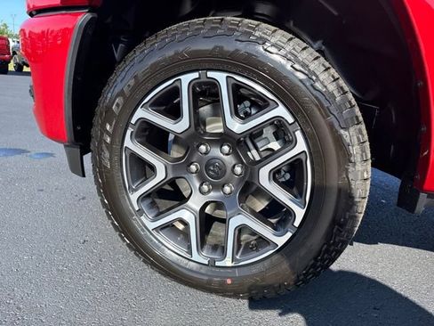 New 2026 RAM 1500 Laramie AWD/4WD image 9