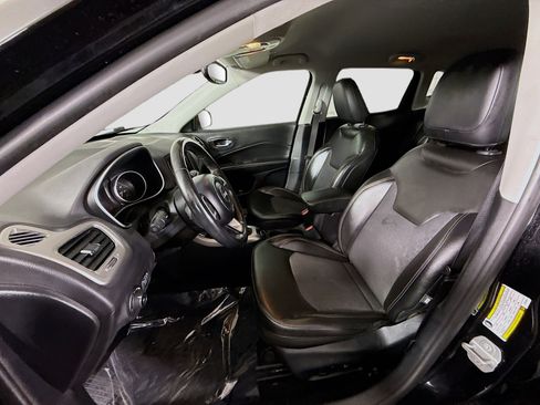 Used 2018 Jeep Compass Latitude w/ Popular Equipment Group image 22