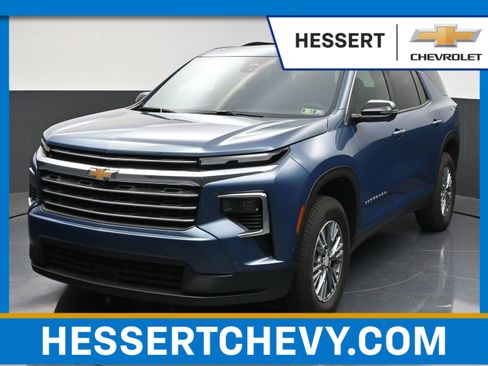 Certified 2026 Chevrolet Traverse LT w/ Enhanced Driving Package FWD image 1