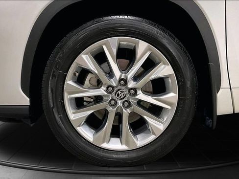 Used 2022 Toyota Highlander Limited AWD/4WD image 11