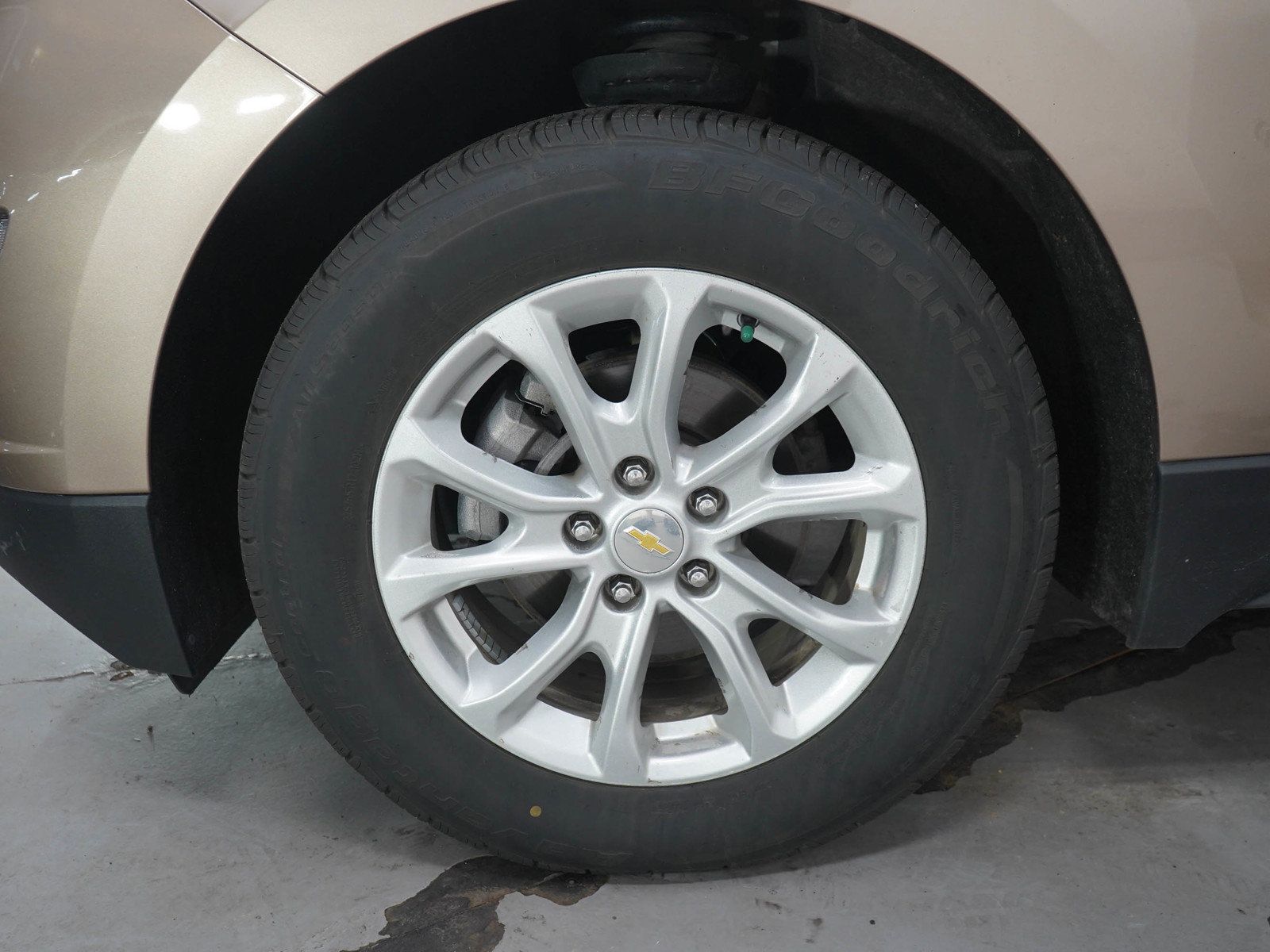 Used 2018 Chevrolet Equinox LS FWD image 28