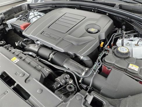 New 2026 Land Rover Range Rover Velar Dynamic SE image 19