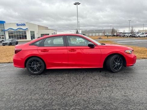 Certified 2025 Honda Civic Sport image 2