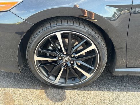 Used 2020 Toyota Camry XSE FWD image 26