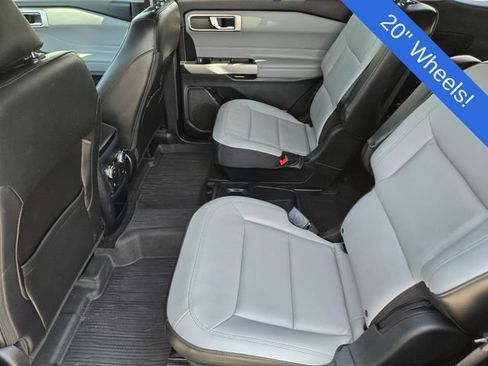 Used 2021 Ford Explorer XLT w/ Equipment Group 202A RWD image 28